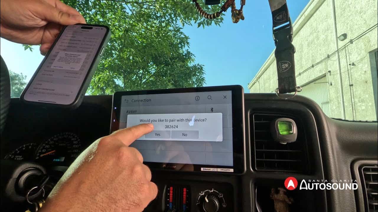 How to connect iPhone Apple CarPlay to the Pioneer DMH-WT3800NEX